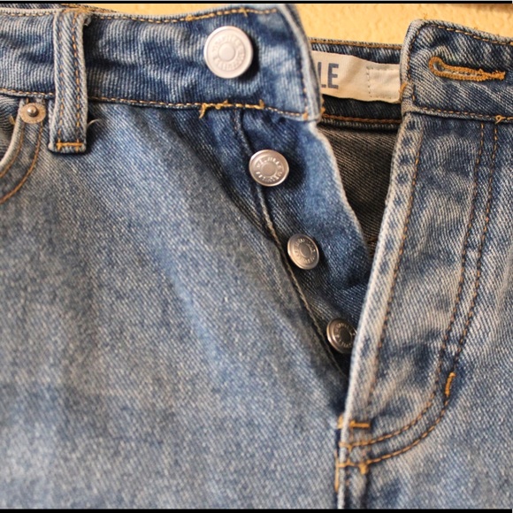 Brandy Melville High Waist Mom Jeans - Picture 3 of 8